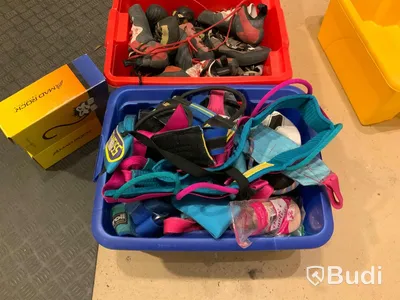 Klätterskor med tillbehör